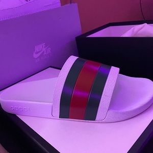 Gucci slides flat bottoms